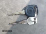 ✅ 2007 Saturn VUE I4 Hybrid • VIN: 5GZCZ33ZX7S853873 • Lot: 42549188. Wystawiony na IAAI z przebiegiem 178 264 mil. Bezpłatny archiwum sprzedaży aukcyjnych z USA i szczegółowy raport historii pojazdu na DreamBid. Zdjęcie 11.