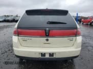 ✅ 2008 Lincoln MKX • VIN: 2LMDU88CX8BJ40358 • Lot: 90411765. Listed on Copart with 108,145 mi. Free auction sales archive from the USA and detailed vehicle history report at DreamBid. Image 6.