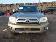 ✅ 2006 Toyota 4Runner SR5 • VIN: JTEBU14R860104896 • Lot: 43147892. Wystawiony na IAAI z przebiegiem 209 108 mil. Bezpłatny archiwum sprzedaży aukcyjnych z USA i szczegółowy raport historii pojazdu na DreamBid. Zdjęcie 6.