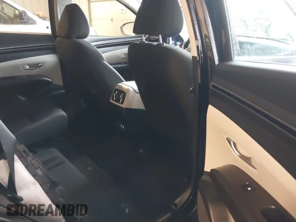 ✅ 2022 Hyundai Tucson Preferred • VIN: KM8JBCAE4NU033735 • Lot: 41696707. Wystawiony na IAAI z przebiegiem 32 177 mil. Bezpłatny archiwum sprzedaży aukcyjnych z USA i szczegółowy raport historii pojazdu na DreamBid. Zdjęcie 8.