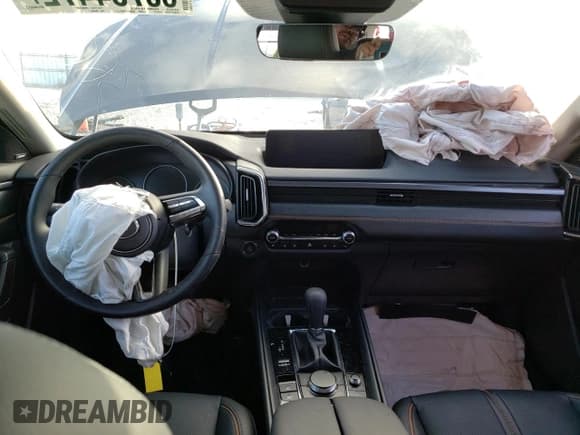 ✅ 2023 Mazda CX-50 Premium Plus • VIN: 7MMVABEY3PN106534 • Лот: 68754472. Опубликован ранее на Copart с пробегом 4 110 миль. Бесплатный доступ к архиву аукционных продаж из США и подробный отчёт об истории автомобиля на DreamBid. Изображение 8.