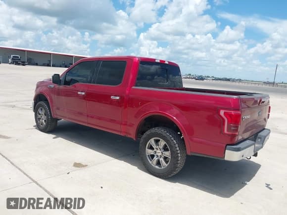 ✅ 2015 Ford F-150 XLT • VIN: 1FTEW1EG0FFA99005 • Lot: 42562881. Wystawiony na IAAI z przebiegiem 176 139 mil. Bezpłatny archiwum sprzedaży aukcyjnych z USA i szczegółowy raport historii pojazdu na DreamBid. Zdjęcie 3.