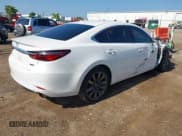 ✅ 2018 Mazda 6 Signature • VIN: JM1GL1XY5J1304461 • Лот: 42972730. Опубликован ранее на IAAI с пробегом 107 331 миль. Бесплатный доступ к архиву аукционных продаж из США и подробный отчёт об истории автомобиля на DreamBid. Изображение 4.