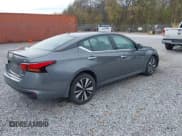 ✅ 2022 Nissan Altima SV • VIN: 1N4BL4DW2NN312732 • Lot: 43638028. Listed on IAAI with 121,849 mi. Free auction sales archive from the USA and detailed vehicle history report at DreamBid. Image 4.