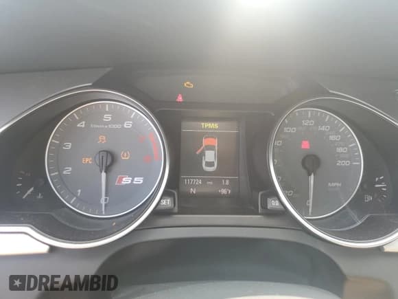 ✅ 2012 Audi S5 Premium Plus • VIN: WAUCVAFRXCA005566 • Lot: 65069515. Listed on Copart with 117,724 mi. Free auction sales archive from the USA and detailed vehicle history report at DreamBid. Image 9.