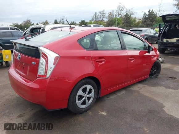 ✅ 2014 Toyota Prius Two • VIN: JTDKN3DU0E0383230 • Lot: 43715990. Listed on IAAI with 111,653 mi. Free auction sales archive from the USA and detailed vehicle history report at DreamBid. Image 4.