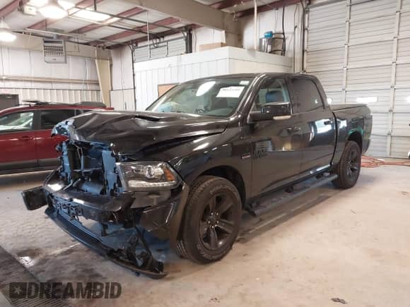 2017 Ram 1500 Night z VIN 1C6RR7MT0HS831726, wystawiony jako IAAI lot #41642459 z przebiegiem 90 423 mil mil oraz . Historia ofert i sprzedaży dostępna na DreamBid. Obrazek 17.