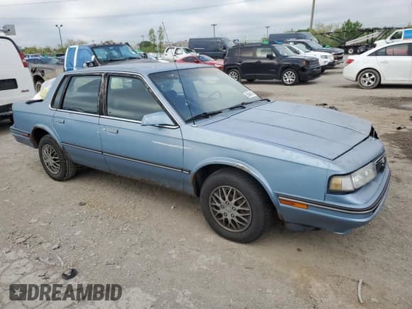 ✅ 1988 Oldsmobile Cutlass • VIN: 2G3AJ51W3J9382209 • Лот: 55464145. Опубликован ранее на Copart с пробегом 38 904 миль. Бесплатный доступ к архиву аукционных продаж из США и подробный отчёт об истории автомобиля на DreamBid. Изображение 4.
