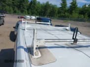 ✅ 2017 Ford Transit XL • VIN: 1FBZX2ZM8HKA10722 • Lot: 42993074. Wystawiony na IAAI z przebiegiem 150 411 mil. Bezpłatny archiwum sprzedaży aukcyjnych z USA i szczegółowy raport historii pojazdu na DreamBid. Zdjęcie 21.