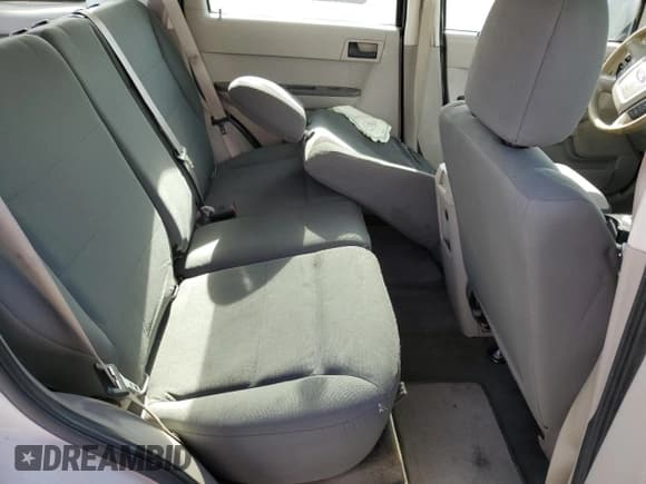 ✅ 2011 Ford Escape XLS • VIN: 1FMCU0C78BKB98033 • Лот: 93351955. Опубликован ранее на Copart с пробегом 162 206 миль. Бесплатный доступ к архиву аукционных продаж из США и подробный отчёт об истории автомобиля на DreamBid. Изображение 11.