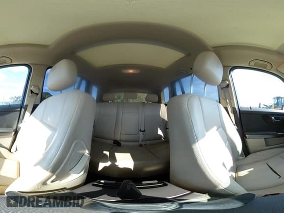 ✅ 2014 Mercedes-Benz GLK 350 • VIN: WDCGG8JB3EG315702 • Лот: 43238058. Опубликован ранее на IAAI с пробегом 132 723 миль. Бесплатный доступ к архиву аукционных продаж из США и подробный отчёт об истории автомобиля на DreamBid. Изображение 18.