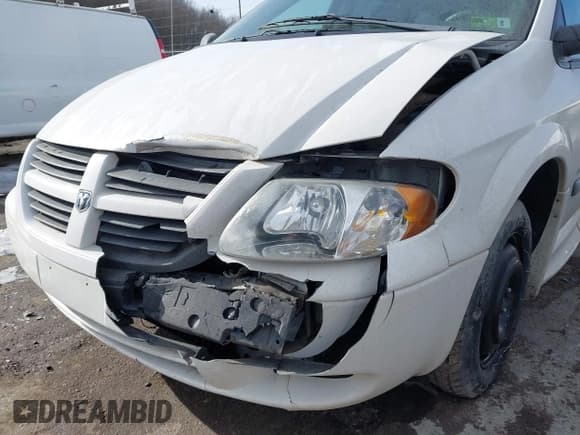 ✅ 2006 Dodge Grand Caravan • VIN: 1D4GP24RX6B710229 • Lot: 41456700. Listed on IAAI with 157,098 mi. Free auction sales archive from the USA and detailed vehicle history report at DreamBid. Image 6.