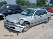✅ 2000 Saab 9-5 SE • VIN: YS3EF48Z4Y3068349 • Lot: 42697306. Listed on IAAI with 130,668 mi. Free auction sales archive from the USA and detailed vehicle history report at DreamBid. Image 2.