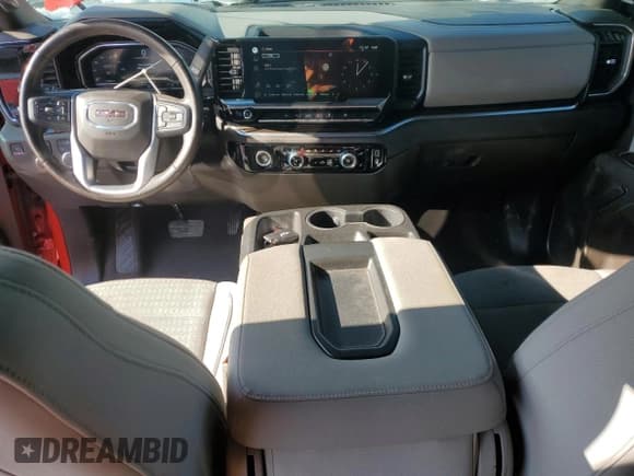 ✅ 2022 GMC Sierra 1500 SLE • VIN: 3GTPUBEKXNG550897 • Лот: 87754535. Опубликован ранее на Copart с пробегом 31 082 миль. Бесплатный доступ к архиву аукционных продаж из США и подробный отчёт об истории автомобиля на DreamBid. Изображение 8.