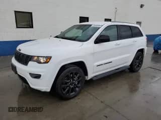 2021 Jeep Grand Cherokee Laredo X z VIN 1C4RJFAG8MC586406, wystawiony jako Copart lot #70450695 z przebiegiem 26 110 mil mil oraz Szkoda całkowita • Salvage title. Historia ofert i sprzedaży dostępna na DreamBid. Obrazek 1.