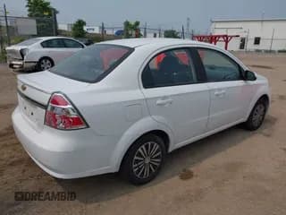 ✅ 2011 Chevrolet Aveo 1LT • VIN: KL1TD5DE8BB163191 • Lot: 42477653. Wystawiony na IAAI z przebiegiem 114 076 mil. Bezpłatny archiwum sprzedaży aukcyjnych z USA i szczegółowy raport historii pojazdu na DreamBid. Zdjęcie 4.