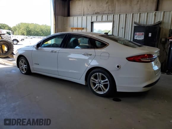✅ 2018 Ford Fusion SE • VIN: 3FA6P0LUXJR118844 • Lot: 73201664. Wystawiony na Copart z przebiegiem 135 031 mil. Bezpłatny archiwum sprzedaży aukcyjnych z USA i szczegółowy raport historii pojazdu na DreamBid. Zdjęcie 2.
