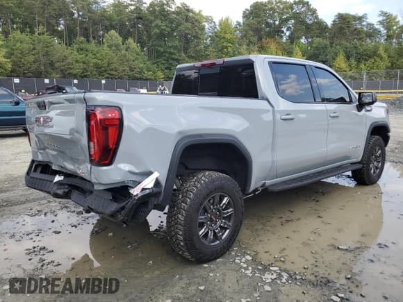 ✅ 2024 GMC Sierra 1500 AT4X • VIN: 3GTUUFE80RG144499 • Лот: 68990784. Опубликован ранее на Copart с пробегом 16 197 миль. Бесплатный доступ к архиву аукционных продаж из США и подробный отчёт об истории автомобиля на DreamBid. Изображение 3.