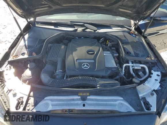 ✅ 2017 Mercedes-Benz C 300 • VIN: 55SWF4KB4HU202608 • Lot: 85341705. Wystawiony na Copart z przebiegiem 89 127 mil. Bezpłatny archiwum sprzedaży aukcyjnych z USA i szczegółowy raport historii pojazdu na DreamBid. Zdjęcie 11.