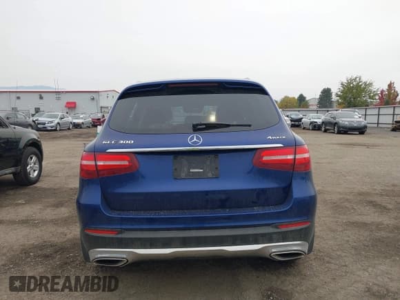 ✅ 2018 Mercedes-Benz GLC 300 • VIN: WDC0G4KB0JV086622 • Lot: 43574724. Listed on IAAI with 104,659 mi. Free auction sales archive from the USA and detailed vehicle history report at DreamBid. Image 17.
