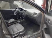 ✅ 2011 Volkswagen Jetta SE • VIN: 3VWDX7AJ1BM306991 • Lot: 43422107. Wystawiony na IAAI z przebiegiem 201 835 mil. Bezpłatny archiwum sprzedaży aukcyjnych z USA i szczegółowy raport historii pojazdu na DreamBid. Zdjęcie 5.