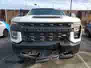 2020 Chevrolet Silverado 2500HD Work Truck z VIN 1GC2YLE73LF220288, wystawiony jako Copart lot #51485375 z przebiegiem 144 237 mil mil oraz Czysty tytuł • Clean title. Historia ofert i sprzedaży dostępna na DreamBid. Obrazek 5.