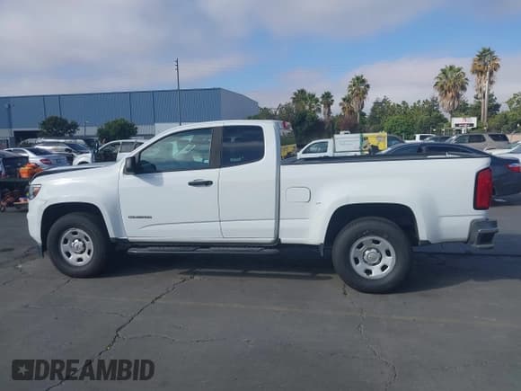 ✅ 2018 Chevrolet Colorado 2WD Work Truck • VIN: 1GCHSBEA4J1118431 • Lot: 43052818. Listed on IAAI with 135,573 mi. Free auction sales archive from the USA and detailed vehicle history report at DreamBid. Image 15.