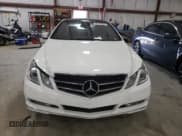 ✅ 2013 Mercedes-Benz E 350 • VIN: WDDKJ8JB3DF213795 • Lot: 60123805. Wystawiony na Copart z przebiegiem 88 885 mil. Bezpłatny archiwum sprzedaży aukcyjnych z USA i szczegółowy raport historii pojazdu na DreamBid. Zdjęcie 5.