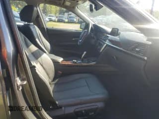 ✅ 2014 BMW 3 Series 328i xDrive • VIN: WBA3B5C51EF959355 • Lot: 80945375. Listed on Copart with 94,020 mi. Free auction sales archive from the USA and detailed vehicle history report at DreamBid. Image 5.