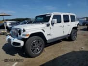 ✅ 2022 Jeep Wrangler Unlimited Sahara • VIN: 1C4JJXP61NW187161 • Лот: 64572865. Опубликован ранее на Copart с пробегом 48 198 миль. Бесплатный доступ к архиву аукционных продаж из США и подробный отчёт об истории автомобиля на DreamBid. Изображение 1.