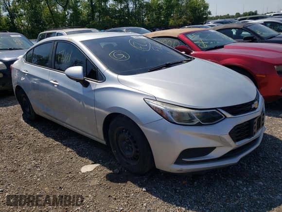 ✅ 2017 Chevrolet Cruze LS • VIN: 1G1BC5SM1H7222653 • Lot: 54488712. Listed on Copart with 95,931 mi. Free auction sales archive from the USA and detailed vehicle history report at DreamBid. Image 1.