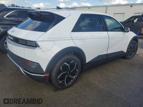 ✅ 2024 Hyundai Ioniq 5 SEL • VIN: KM8KN4DE7RU269041 • Lot: 74008014. Wystawiony na Copart z przebiegiem Nie podano mil. Skorzystaj z bezpłatnego archiwum sprzedaży aukcyjnych z USA i zobacz szczegółowy raport historii pojazdu na DreamBid. Zdjęcie 3.