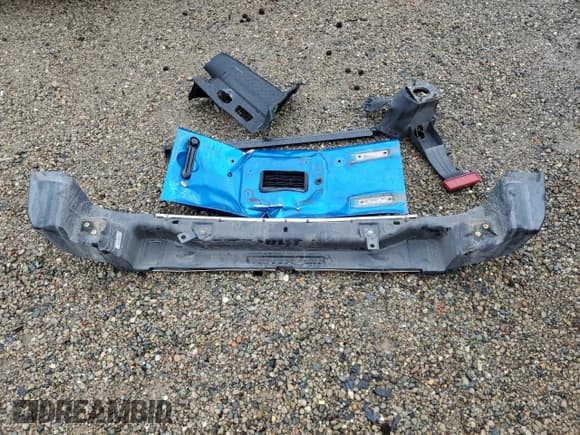 ✅ 2015 Jeep Wrangler Unlimited Sahara • VIN: 1C4HJWEG9FL531021 • Lot: 90756905. Listed on Copart with 97,683 mi. Free auction sales archive from the USA and detailed vehicle history report at DreamBid. Image 12.