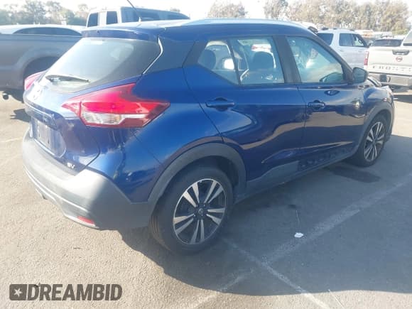 ✅ 2019 Nissan Kicks S • VIN: 3N1CP5CU5KL531496 • Лот: 43515279. Опубликован ранее на IAAI с пробегом 84 142 миль. Бесплатный доступ к архиву аукционных продаж из США и подробный отчёт об истории автомобиля на DreamBid. Изображение 4.