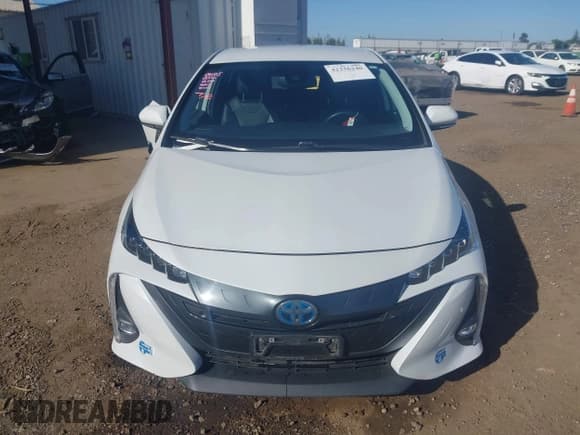 ✅ 2021 Toyota Prius LE • VIN: JTDKAMFP7M3173830 • Lot: 42236240. Wystawiony na IAAI z przebiegiem 87 983 mil. Bezpłatny archiwum sprzedaży aukcyjnych z USA i szczegółowy raport historii pojazdu na DreamBid. Zdjęcie 13.