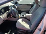 ✅ 2018 Hyundai Sonata SE • VIN: 5NPE24AF3JH700450 • Lot: 66043935. Wystawiony na Copart z przebiegiem Nie podano. Bezpłatny archiwum sprzedaży aukcyjnych z USA i szczegółowy raport historii pojazdu na DreamBid. Zdjęcie 7.