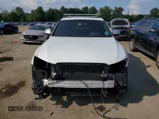 ✅ 2015 Audi SQ5 Premium Plus • VIN: WA1CGAFP6FA100619 • Lot: 68613894. Wystawiony na Copart z przebiegiem 100 620 mil. Bezpłatny archiwum sprzedaży aukcyjnych z USA i szczegółowy raport historii pojazdu na DreamBid. Zdjęcie 5.