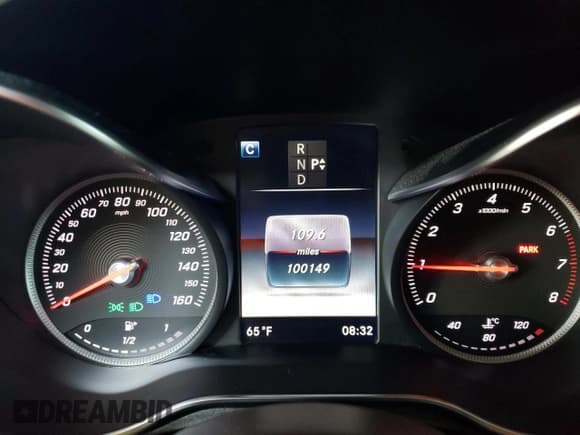 ✅ 2017 Mercedes-Benz GLC 300 • VIN: WDC0G4KB9HF199957 • Lot: 81989005. Wystawiony na Copart z przebiegiem 100 149 mil. Bezpłatny archiwum sprzedaży aukcyjnych z USA i szczegółowy raport historii pojazdu na DreamBid. Zdjęcie 9.