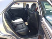 ✅ 2009 Chrysler 300 C Hemi • VIN: 2C3KA63T19H580984 • Lot: 42211635. Wystawiony na IAAI z przebiegiem 81 231 mil. Bezpłatny archiwum sprzedaży aukcyjnych z USA i szczegółowy raport historii pojazdu na DreamBid. Zdjęcie 8.