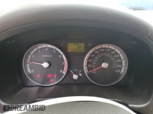 ✅ 2009 Hyundai Accent L • VIN: KMHCN45C39U380428 • Лот: 82547335. Опубликован ранее на Copart с пробегом 230 904 миль. Бесплатный доступ к архиву аукционных продаж из США и подробный отчёт об истории автомобиля на DreamBid. Изображение 9.