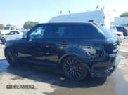 ✅ 2020 Land Rover Range Rover Sport HST • VIN: SALWS2RU1LA707072 • Lot: 43227576. Wystawiony na IAAI z przebiegiem 76 799 mil. Bezpłatny archiwum sprzedaży aukcyjnych z USA i szczegółowy raport historii pojazdu na DreamBid. Zdjęcie 15.