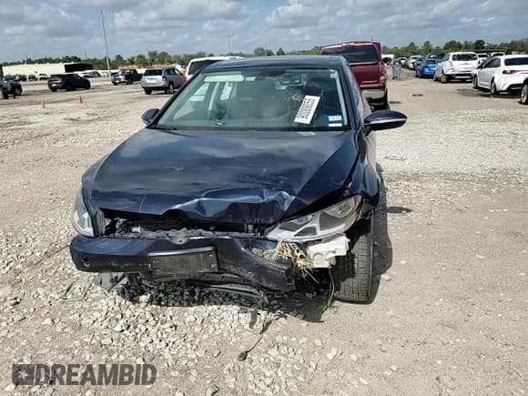 ✅ 2017 Volkswagen Golf S • VIN: 3VW217AU2HM016173 • Lot: 90089055. Wystawiony na Copart z przebiegiem 133 301 mil. Bezpłatny archiwum sprzedaży aukcyjnych z USA i szczegółowy raport historii pojazdu na DreamBid. Zdjęcie 14.