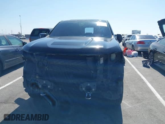 ✅ 2019 Chevrolet Silverado 1500 High Country • VIN: 3GCPWFED0KG128202 • Lot: 42626791. Wystawiony na IAAI z przebiegiem 132 247 mil. Bezpłatny archiwum sprzedaży aukcyjnych z USA i szczegółowy raport historii pojazdu na DreamBid. Zdjęcie 13.