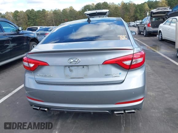 ✅ 2015 Hyundai Sonata Sport • VIN: 5NPE34AB6FH141381 • Lot: 43574994. Listed on IAAI with 124,700 mi. Free auction sales archive from the USA and detailed vehicle history report at DreamBid. Image 17.