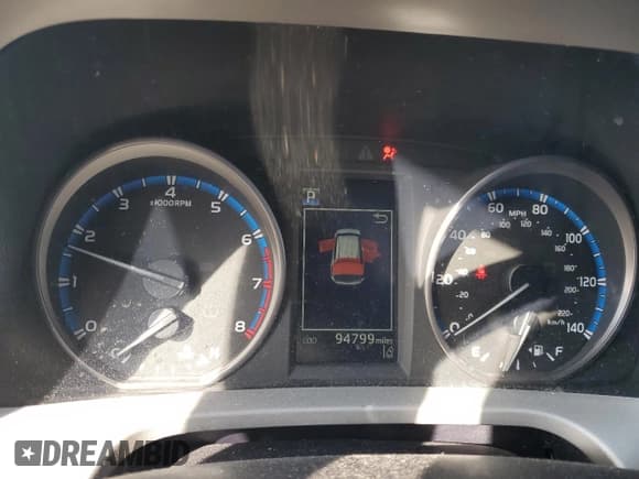 ✅ 2018 Toyota RAV4 XLE • VIN: 2T3WFREV0JW485206 • Лот: 55444535. Опубликован ранее на Copart с пробегом 94 799 миль. Бесплатный доступ к архиву аукционных продаж из США и подробный отчёт об истории автомобиля на DreamBid. Изображение 9.