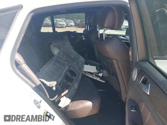 ✅ 2019 Mercedes-Benz GLE 63 S AMG • VIN: 4JGED7FB8KA155027 • Лот: 42699295. Опубликован ранее на IAAI с пробегом 31 457 миль. Бесплатный доступ к архиву аукционных продаж из США и подробный отчёт об истории автомобиля на DreamBid. Изображение 8.