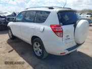 ✅ 2011 Toyota RAV4 • VIN: JTMZK4DV2B5027558 • Лот: 43210819. Опубликован ранее на IAAI с пробегом 115 819 миль. Бесплатный доступ к архиву аукционных продаж из США и подробный отчёт об истории автомобиля на DreamBid. Изображение 3.
