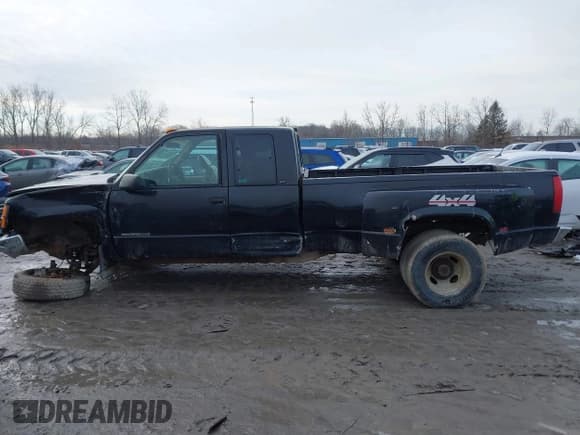 ✅ 1996 GMC Sierra 3500 • VIN: 1GTHK39R1TE533577 • Lot: 41685957. Listed on IAAI with 82,171 mi. Free auction sales archive from the USA and detailed vehicle history report at DreamBid. Image 14.
