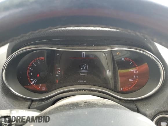 ✅ 2014 Dodge Durango Limited • VIN: 1C4RDJDG8EC475412 • Лот: 82376245. Опубликован ранее на Copart с пробегом 185 698 миль. Бесплатный доступ к архиву аукционных продаж из США и подробный отчёт об истории автомобиля на DreamBid. Изображение 9.