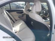 ✅ 2024 Mercedes-Benz C 300 • VIN: W1KAF4HB6RR160723 • Lot: 41786550. Wystawiony na IAAI z przebiegiem 7 204 mil. Bezpłatny archiwum sprzedaży aukcyjnych z USA i szczegółowy raport historii pojazdu na DreamBid. Zdjęcie 8.